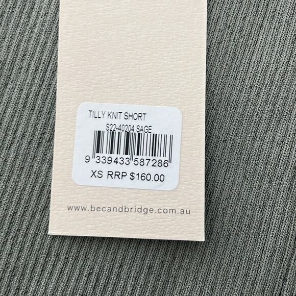 NWT Tilly knit sage top and shorts ribbed set - Picture 4 of 7